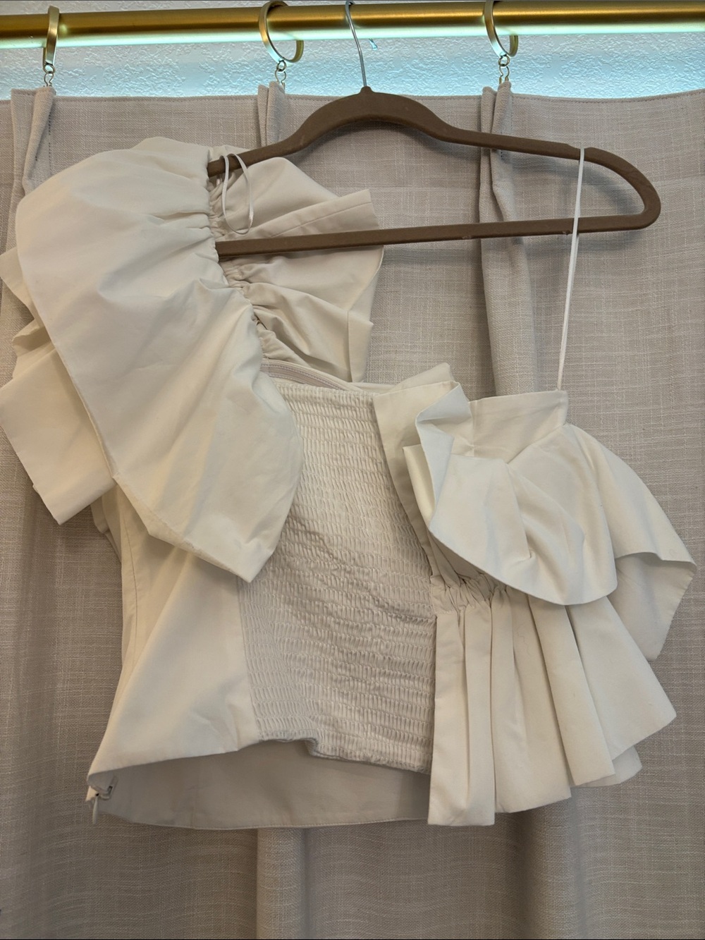 Zara Ruffled One-Shoulder Top, Medium - Picture 9 of 10